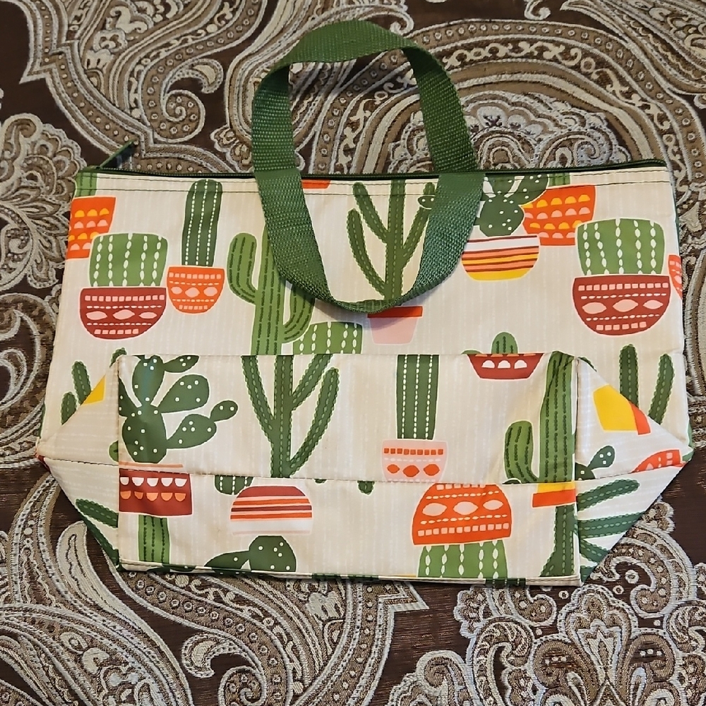 Thirty-One Insulated Bag with Green Accent